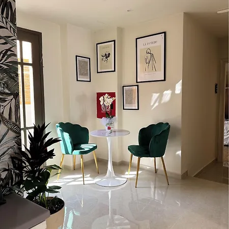 Lunar Modern Boutique Hotel 4*