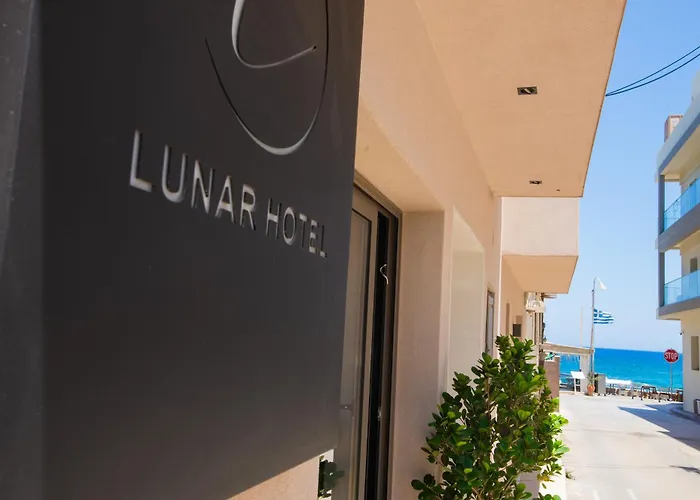 Hotel Lunar Modern Boutique 4*