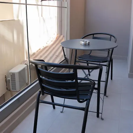 מלון Lunar Modern Boutique