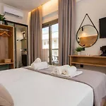Hotel Lunar Modern Boutique 4*