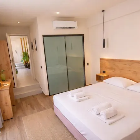 Lunar Modern Boutique 4* Hersonissos (Crete)