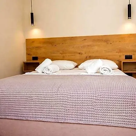 Lunar Modern Boutique 4*