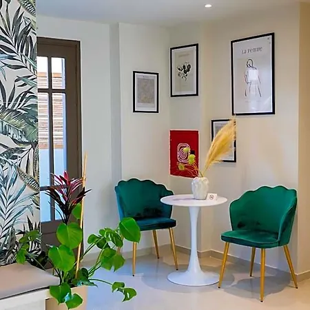 Lunar Modern Boutique