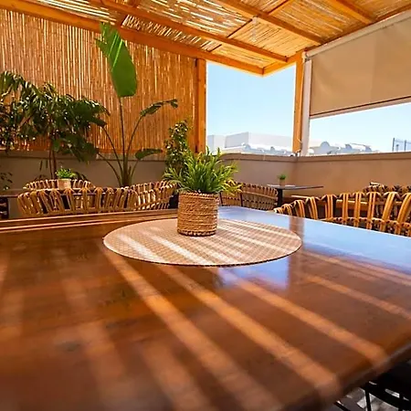 Hotel Lunar Modern Boutique 4*
