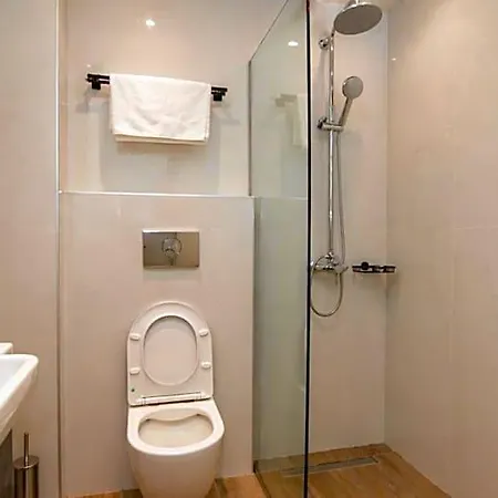 Lunar Modern Boutique Hotel 4*