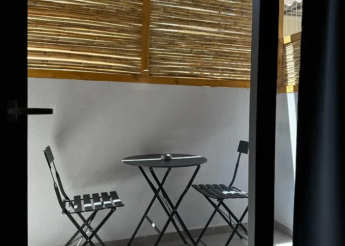 Hotel Lunar Modern Boutique 4*