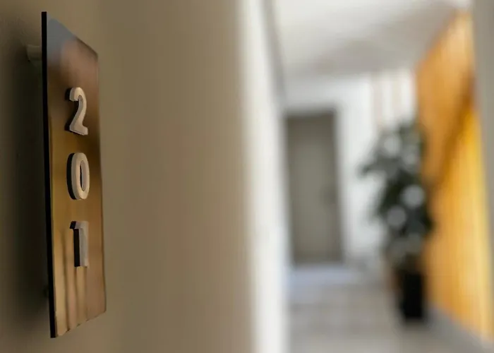 Lunar Modern Boutique 酒店