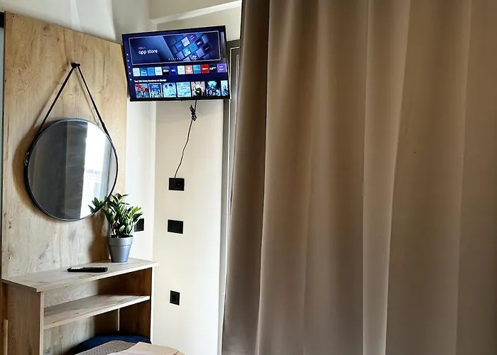 Lunar Modern Boutique 4*