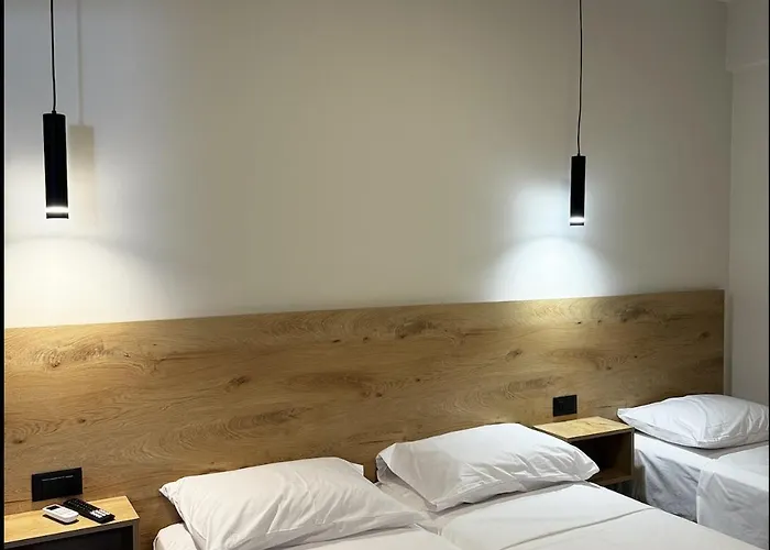 Lunar Modern Boutique 4*