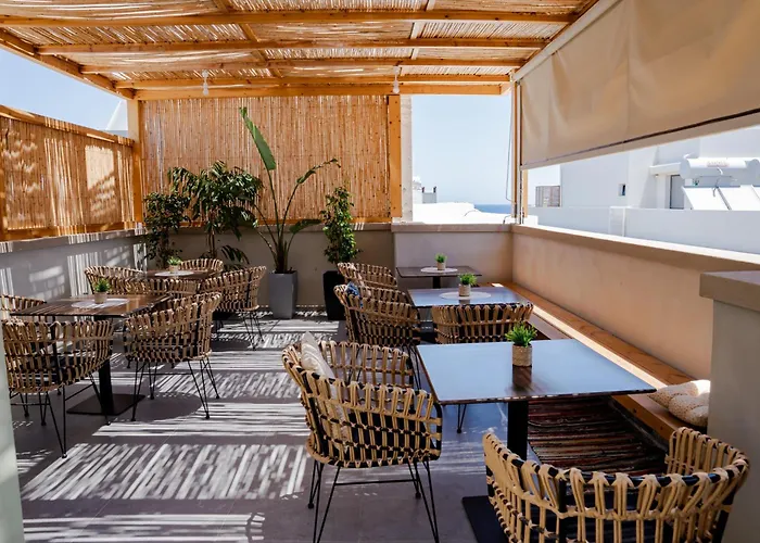 Lunar Modern Boutique