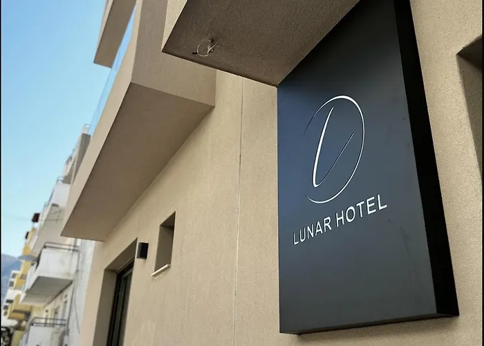 Lunar Modern Boutique 4* خيرسونِسوس